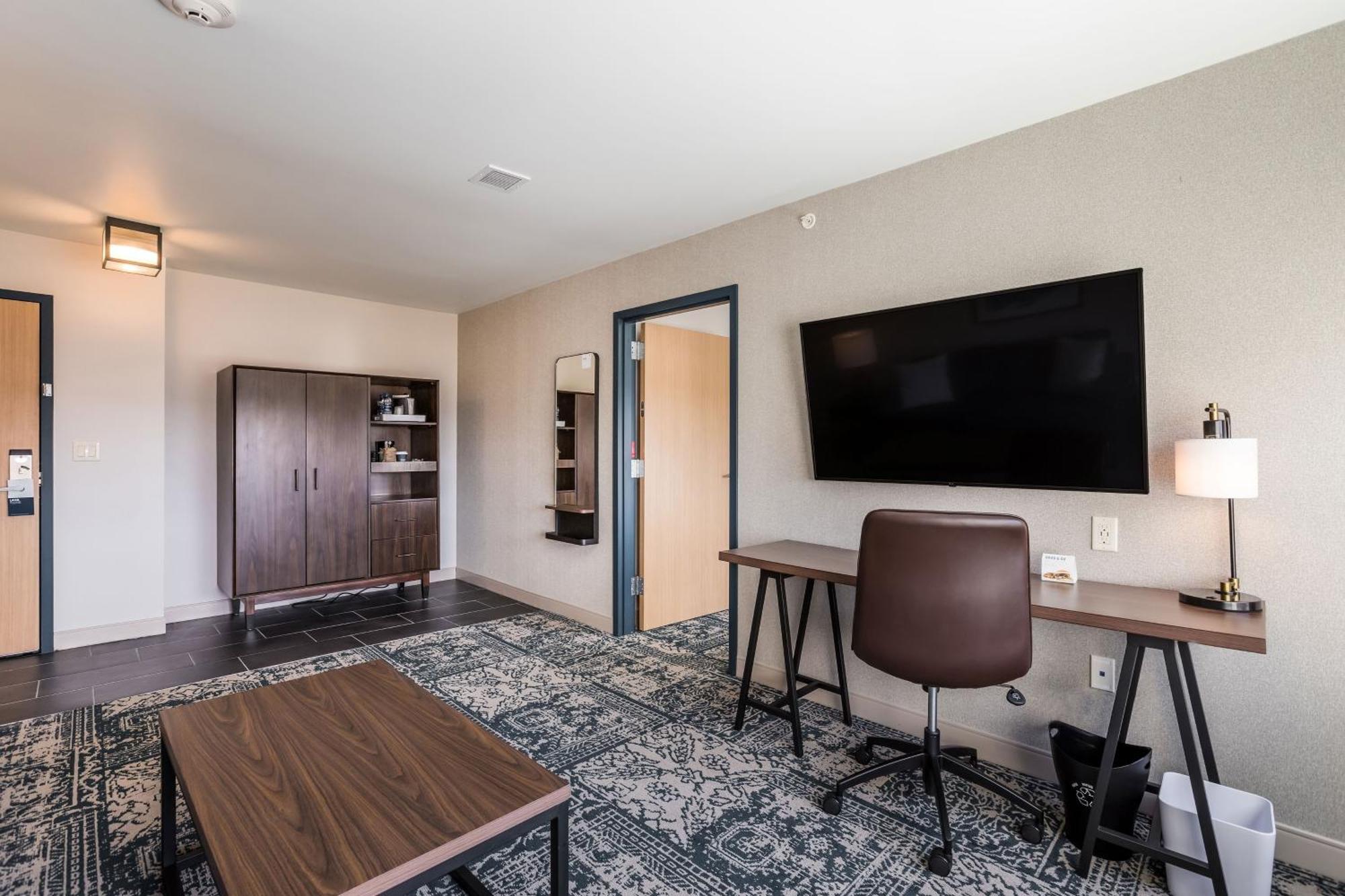 Four Points By Sheraton Elkhart Exteriör bild