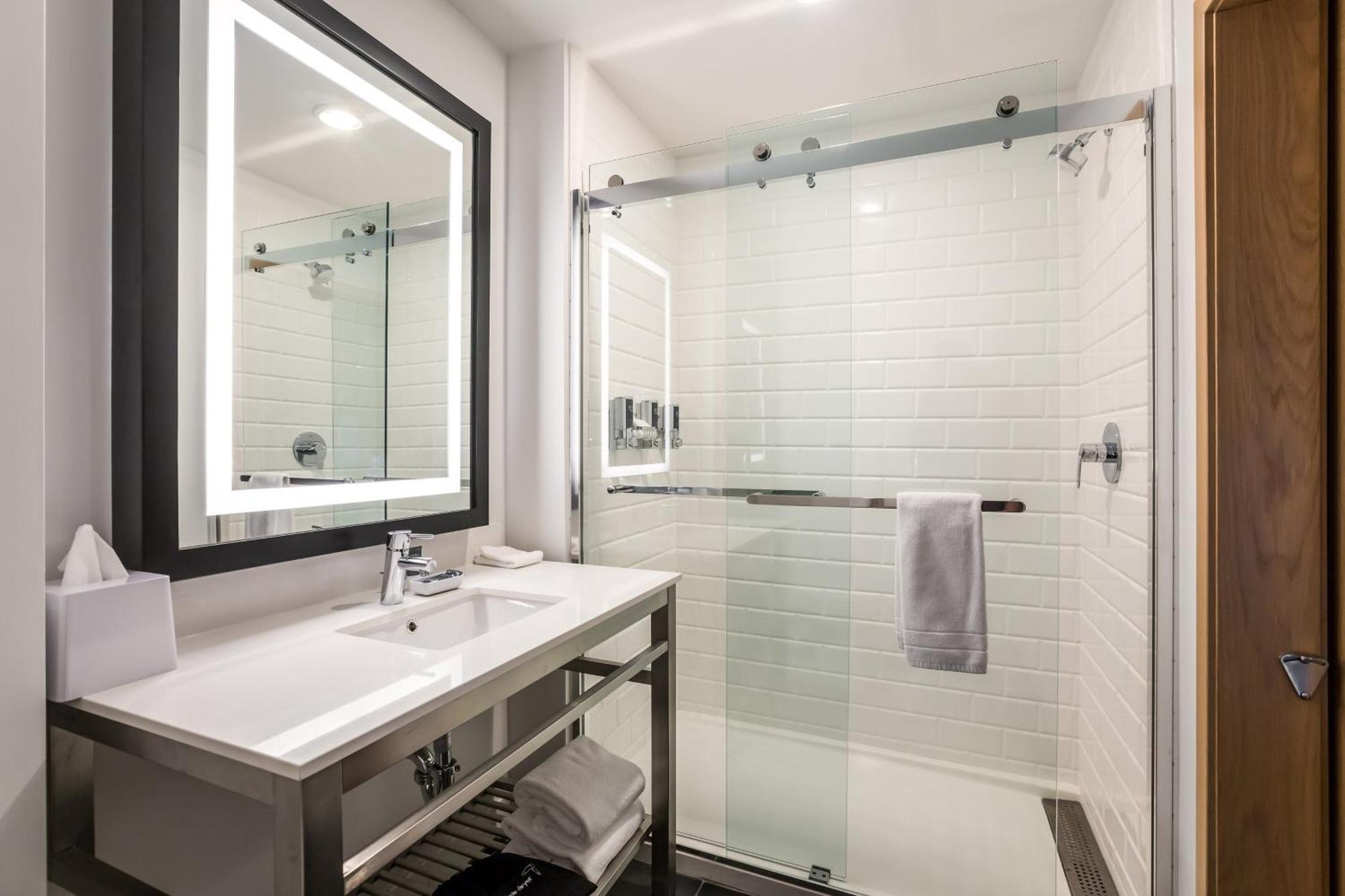 Four Points By Sheraton Elkhart Exteriör bild