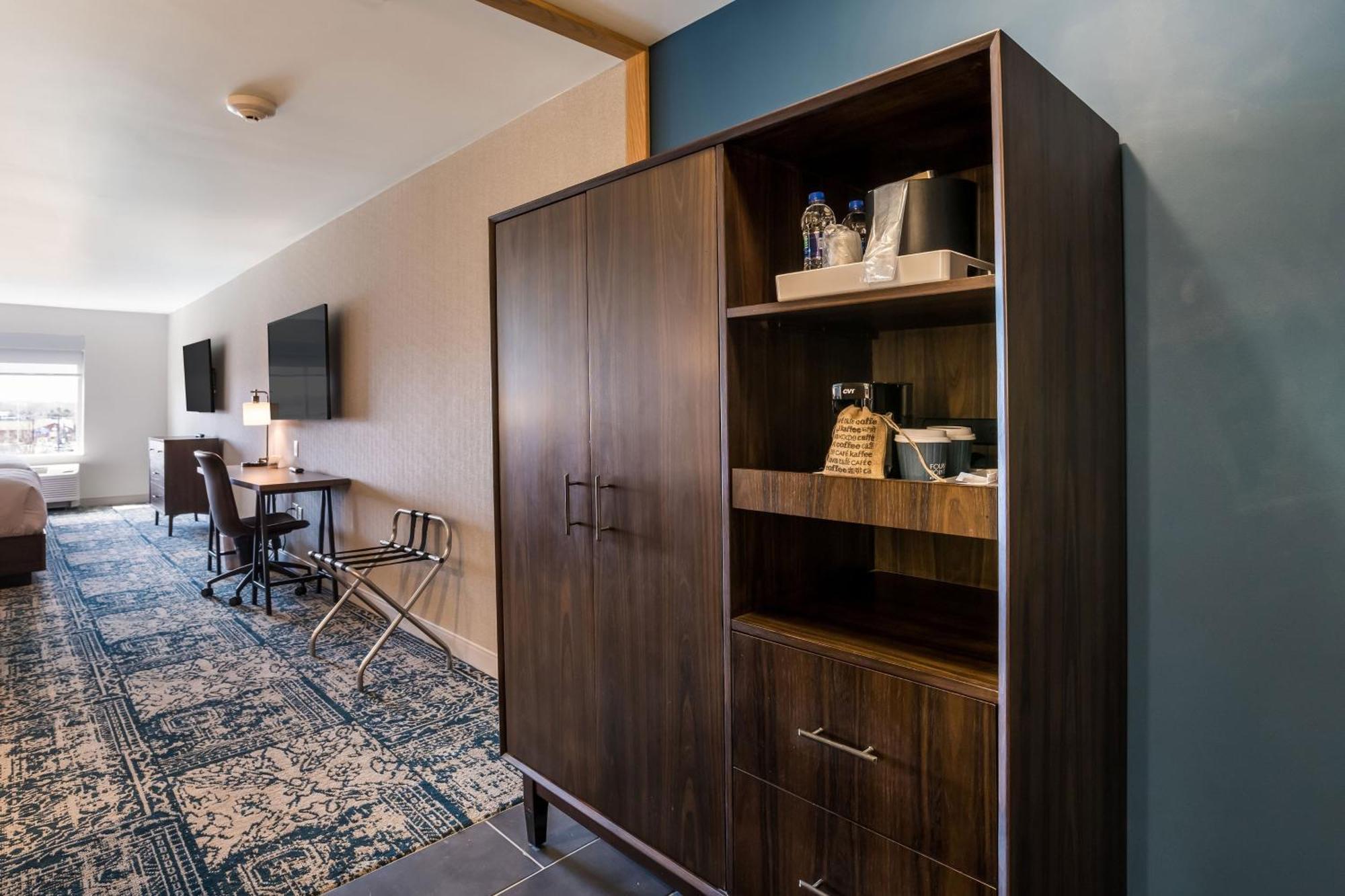 Four Points By Sheraton Elkhart Exteriör bild